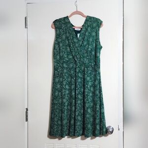 Gilli green polk a dot dress.  Womans 1X